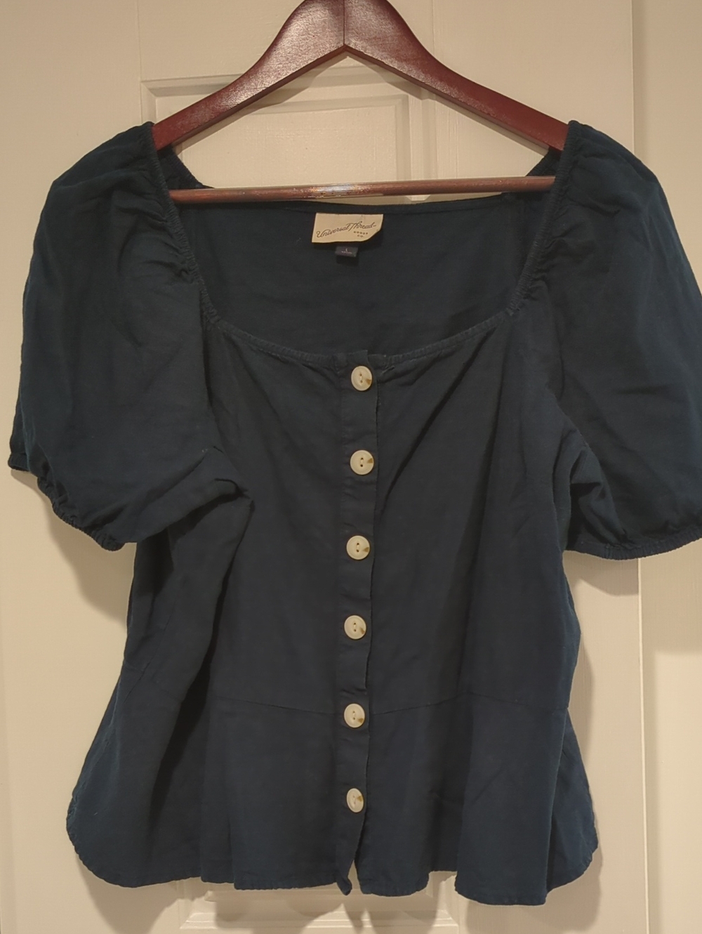 🩷 Universal Thread Navy Button-Front Puff Sleeve Peplum Blouse